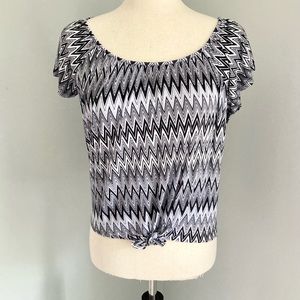 A.n.a Black and White Chevron Tie Front T-Shirt